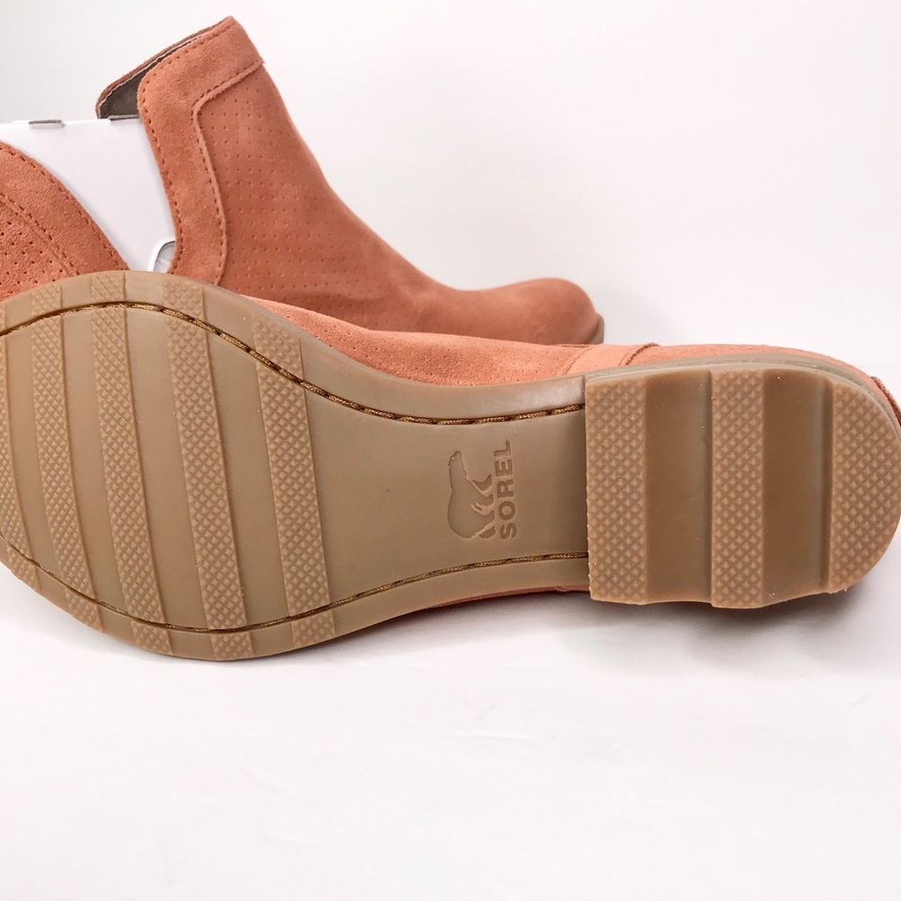 NIB Sorel Lolla Cut Out Booties Suede -Waterproof - Picture 11 of 11